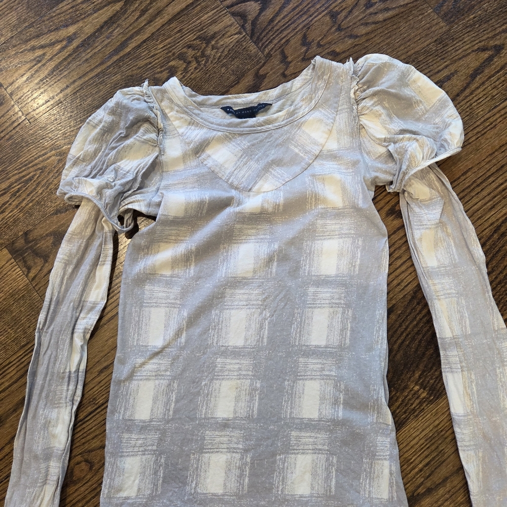 Marc Jacobs Plaid Long Sleeve Top w/ Puff Shoulders in Gray and Cream, size xs